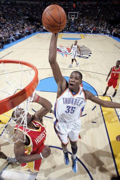 [中超]四球大胜 北京国安升至中超次席