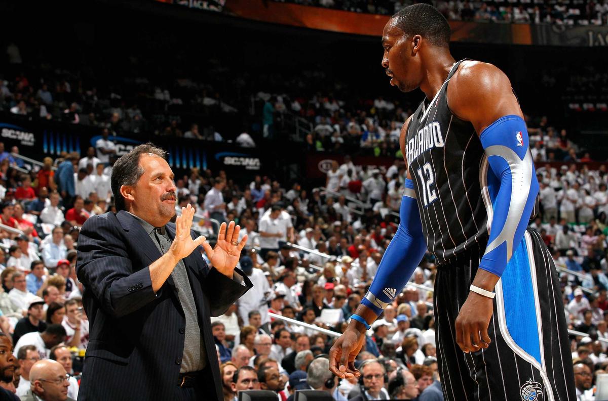 大谷翔平在 2025 年春训中展示了其新开发的下沉球，旨在减少手术后的手臂负担