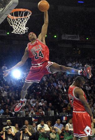 火箭终于赢球，杜兰特28+10+4，申京23+7+11，阿门23+5+2