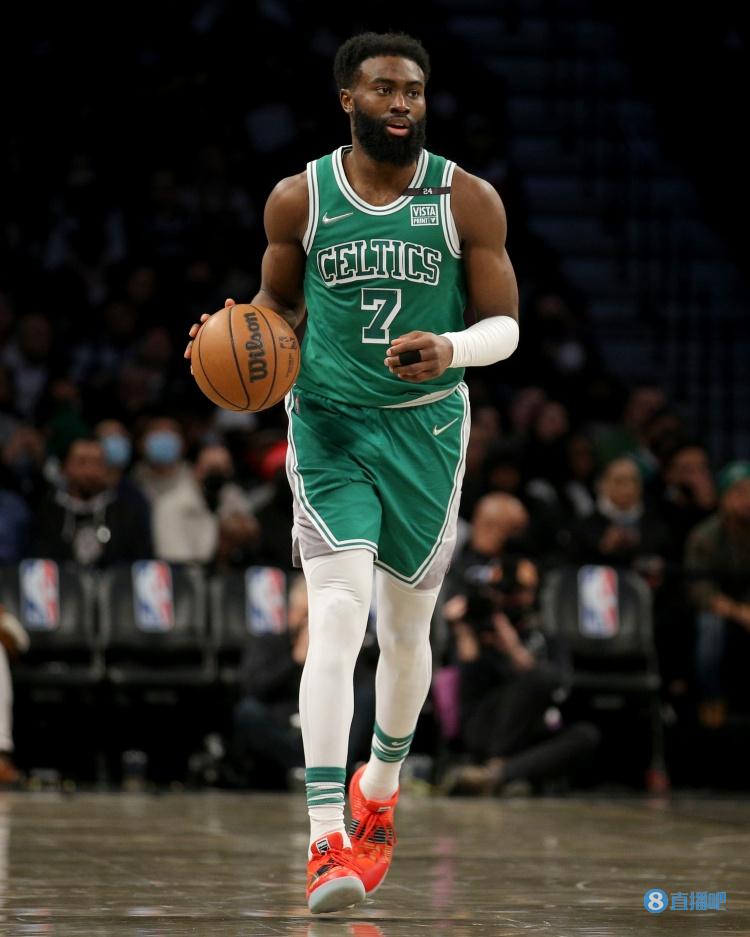 解析明尼苏达双城队如何利用球场设计抵御寒冷气候对上座率的影响