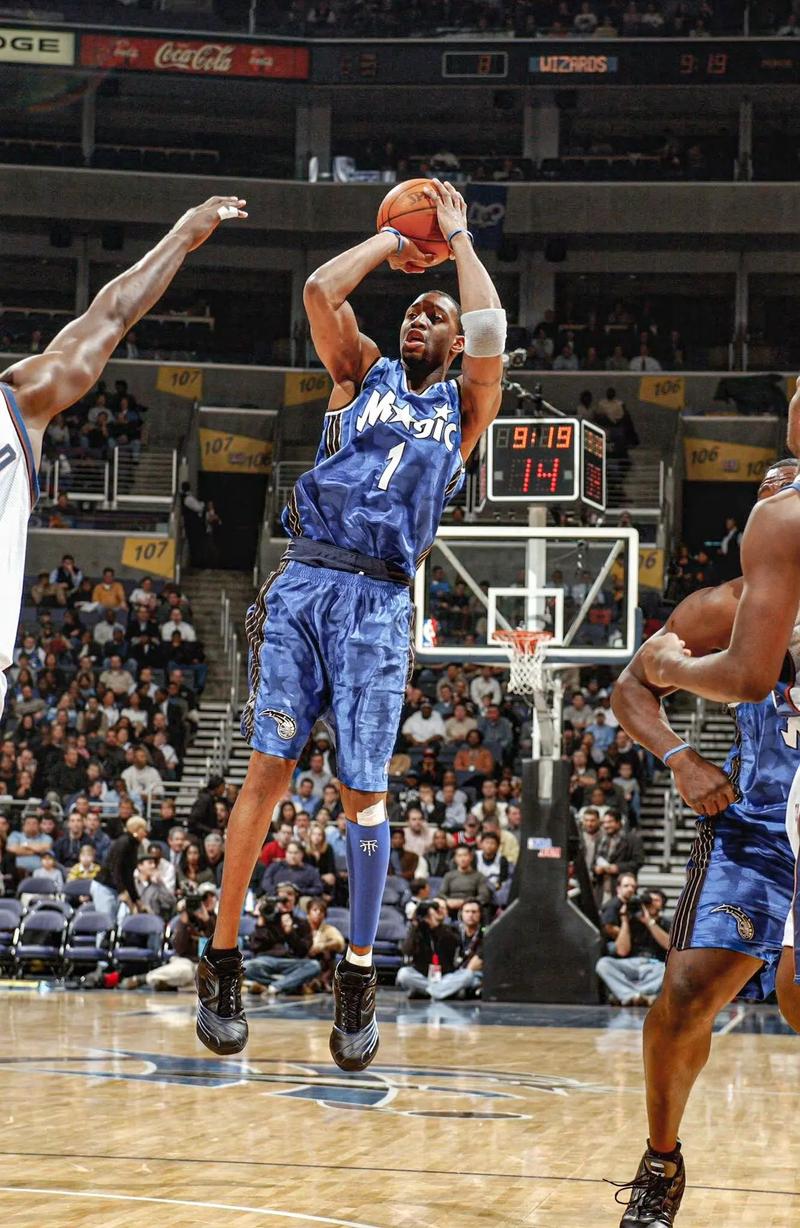 TA：库库染红后切尔西的整体反应暴露出纪律问题仍未彻底解决