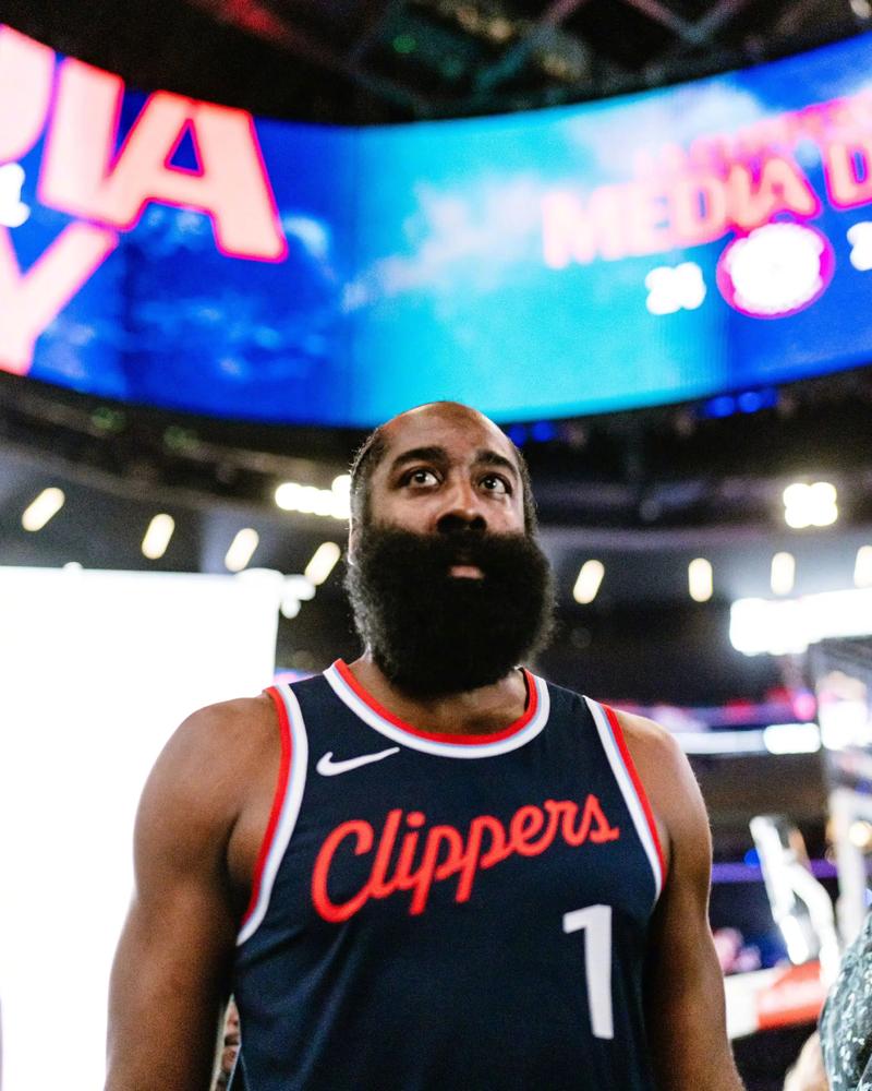 《维纳斯璀璨假期：死或生Xtreme》发布穗香真彩套装活动PV 泳衣大雷藏不住