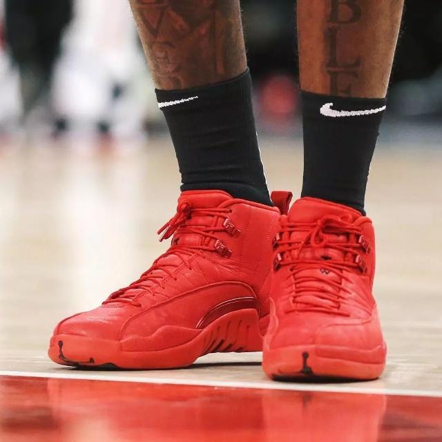 有消息称萨拉赫“很不高兴”，因为他不会在利物浦待满“六个月”。