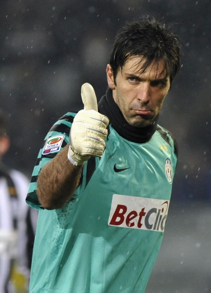 官方：若切尔西和热刺都进欧战8强，蓝军1／4决赛主客场将对调